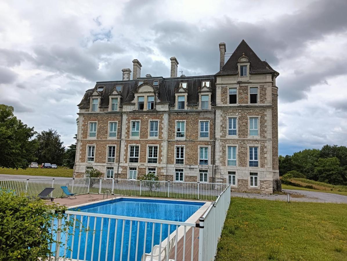 Chatescos - Estudio En Chateau Exteriör bild