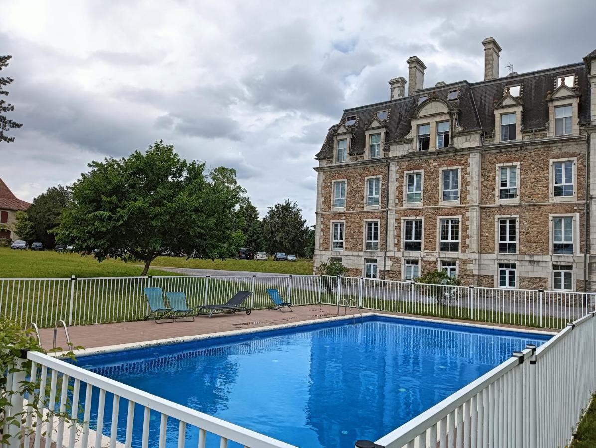 Chatescos - Estudio En Chateau Exteriör bild