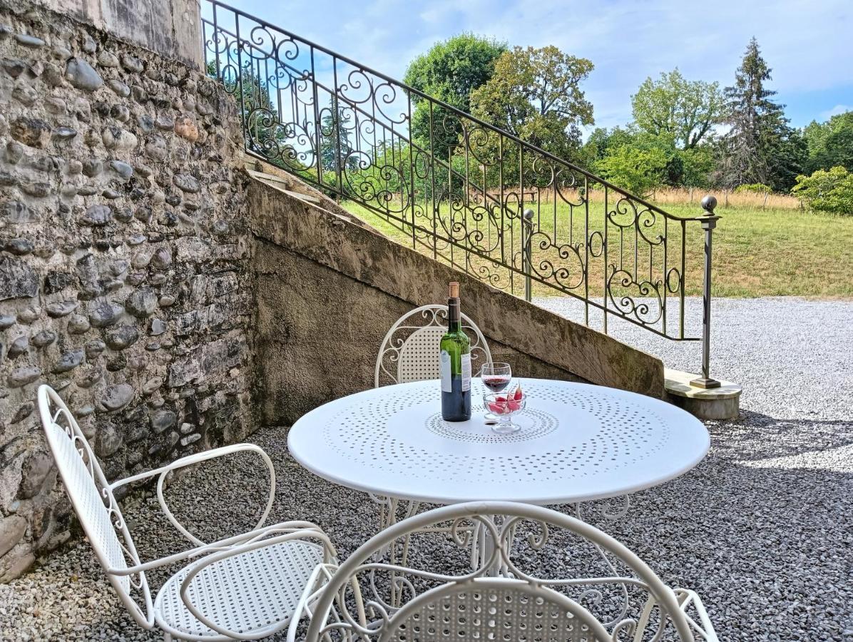 Chatescos - Estudio En Chateau Exteriör bild