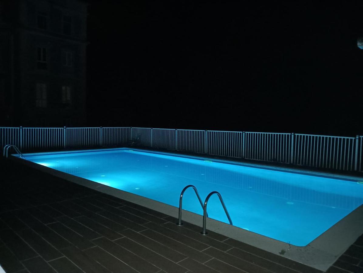 Chatescos - Estudio En Chateau Exteriör bild