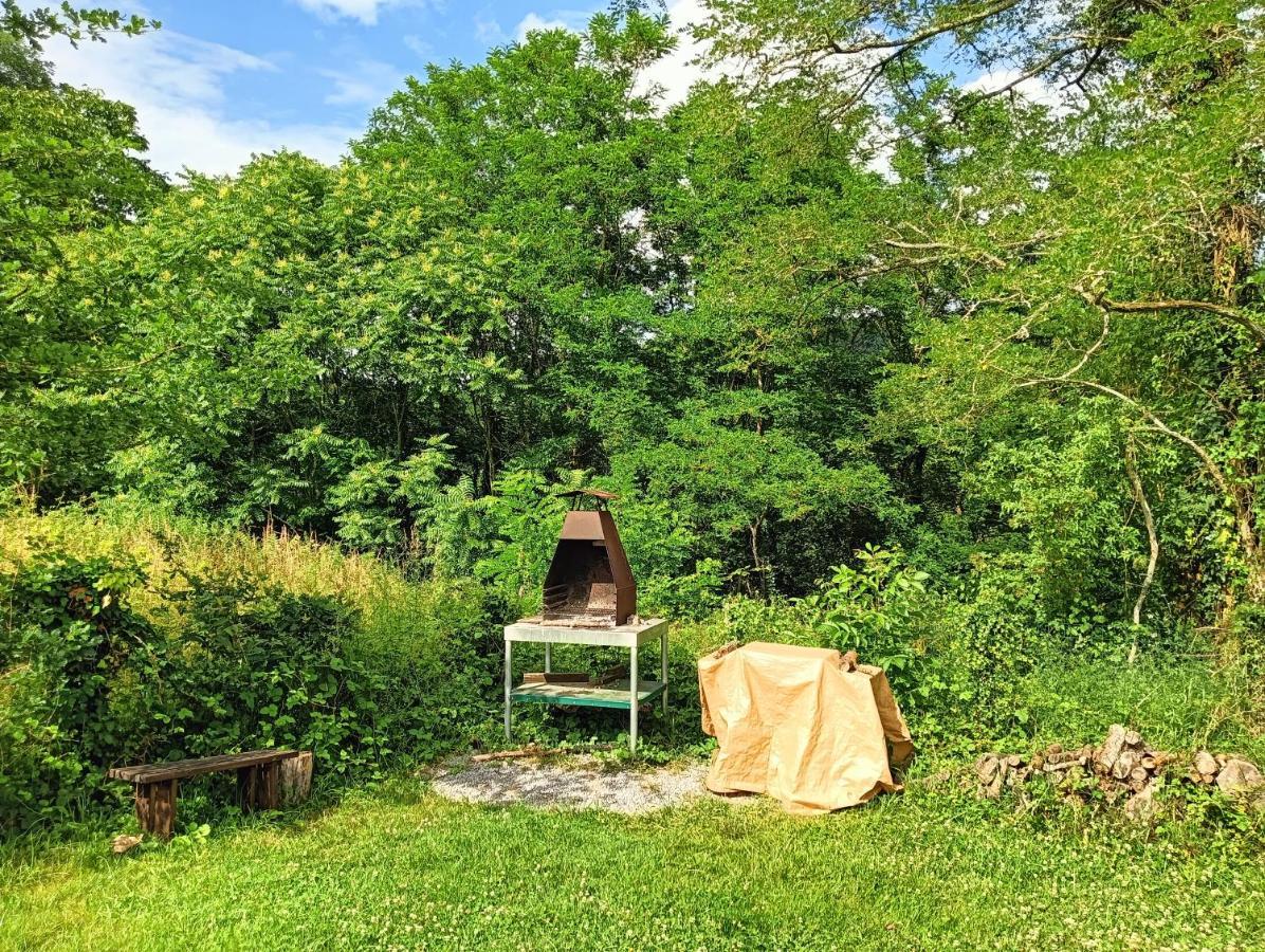 Chatescos - Estudio En Chateau Exteriör bild